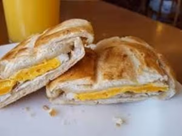 Pão com Ovo